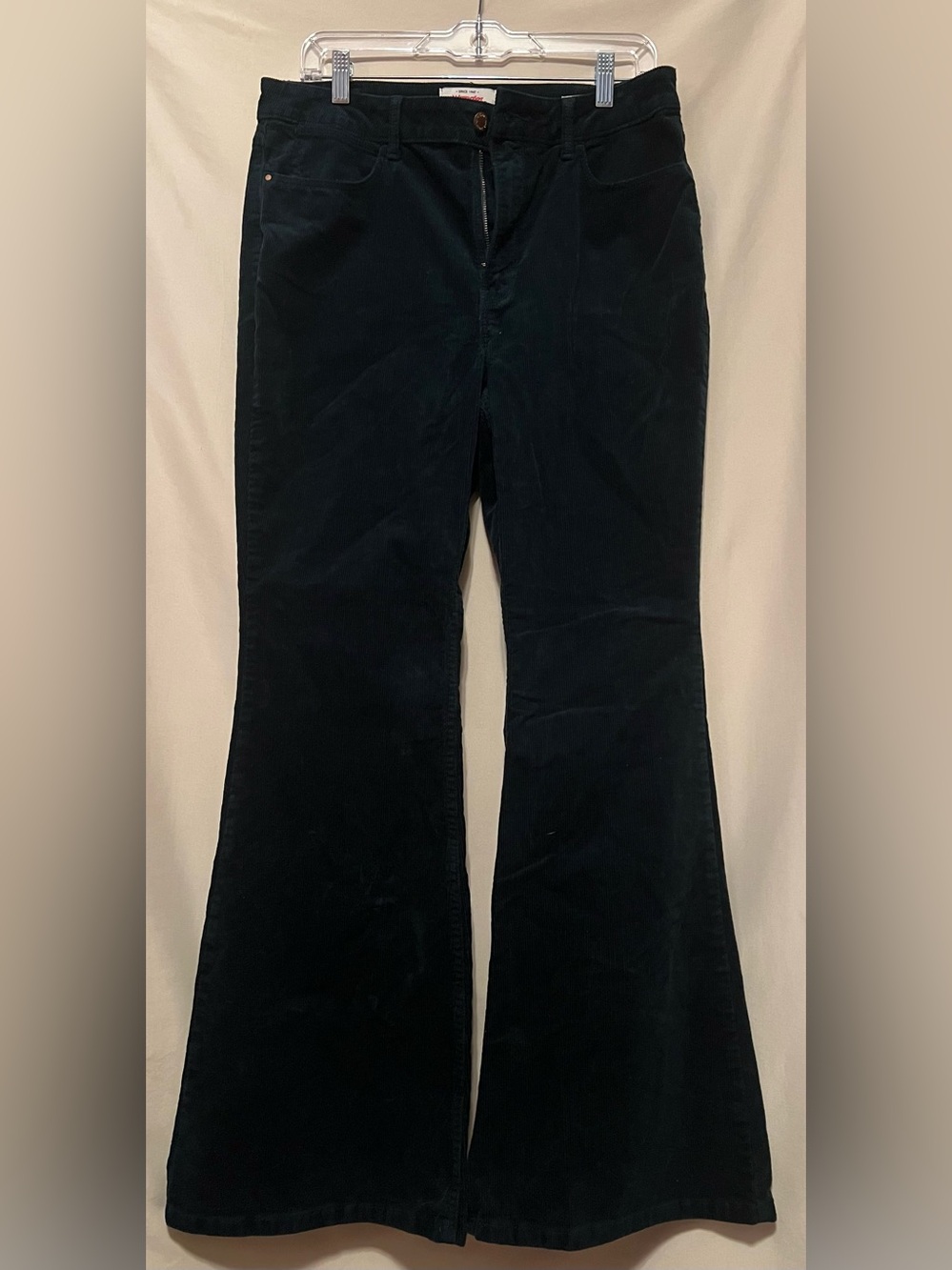Wrangler High Rise Fierce Flare Hunter Green Corduroy Pants Size 12x32
